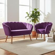 Kit Namoradeira + 1 Poltrona Decorativa Pétala Suede Roxo Pés Madeira Mz Decor Kit Namoradeira + 1 Poltrona Decorativa Pétala Suede Roxo Pés Madeira Mz Decor