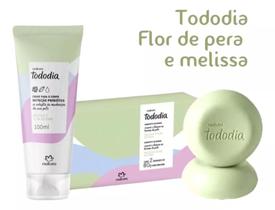 Kit natura tododia creme para o corpo+sabonete em barra flor de pera e melissa Kit natura tododia creme para o corpo+sabonete em barra flor de pera e melissa