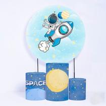 Kit Painel de Festa Redondo e Trio de Cilindros Astronauta - Fera Print Kit Painel de Festa Redondo e Trio de Cilindros Astronauta - Fera Print