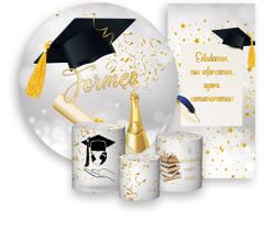 Kit Painel De Festa + Trio Capa Cilindro + Faixa Veste Fácil - Formatura Prateado Capelo 001 Kit Painel De Festa + Trio Capa Cilindro + Faixa Veste Fácil - Formatura Prateado Capelo 001