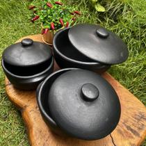 Kit Panela de Barro 2L 3L 7L Capixaba Artesanal Completo para Moqueca Panelas Grandes Cozinha Rústica Tradicional Kit Panela de Barro 2L 3L 7L Capixaba Artesanal Completo para Moqueca Panelas Grandes Cozinha Rústica Tradicional