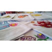 Kit Pano de Prato 2 Unidades Estampado com Bordado e Aplique Patchwork 100% Algodão Kit Pano de Prato 2 Unidades Estampado com Bordado e Aplique Patchwork 100% Algodão