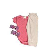 Kit Pantufa Roupa Bebê 3 peças Kit Pantufa Roupa Bebê 3 peças