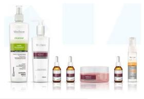 Kit para rejuvenescimento e clareamento facial Tech Peel - Vita Derm Kit para rejuvenescimento e clareamento facial Tech Peel - Vita Derm