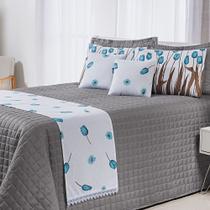 Kit Peseira Queen com Capas de Almofadas 3 Peças Piquet Tulipa Azul Kit Peseira Queen com Capas de Almofadas 3 Peças Piquet Tulipa Azul