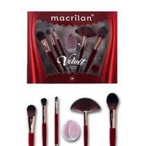 Kit Pinceis e Esponja Macrilan Velvet Vermelho Ed010b Kit Pinceis e Esponja Macrilan Velvet Vermelho Ed010b