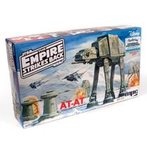 Kit Plástico Star Wars: O Império Contra-ataca 1/100 MPC 950 Kit Plástico Star Wars: O Império Contra-ataca 1/100 MPC 950