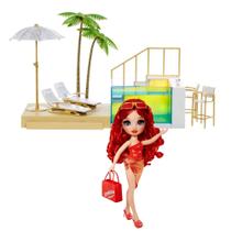 Kit Playset Piscina e Praia Rainbow High Pacific Coast com Boneca Swim e Style Ruby 27cm MGA Kit Playset Piscina e Praia Rainbow High Pacific Coast com Boneca Swim e Style Ruby 27cm MGA