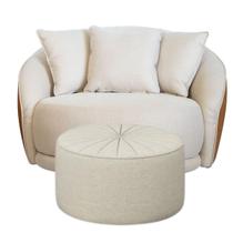 Kit Poltrona Ayla Giratória com Puff, Organico, Redondo, Almofadas, Linho Bege e Sintético Caramelo Kit Poltrona Ayla Giratória com Puff, Organico, Redondo, Almofadas, Linho Bege e Sintético Caramelo