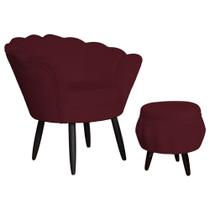 Kit Poltrona Decorativa Mais Puff Pétala Pés Palito Tabaco Suede Bordô - DS Estofados Kit Poltrona Decorativa Mais Puff Pétala Pés Palito Tabaco Suede Bordô - DS Estofados