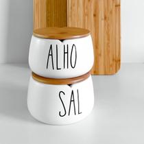Kit Porta Alho e Saleiro Cerâmica e tampa Bambu Branco 600ml Kit Porta Alho e Saleiro Cerâmica e tampa Bambu Branco 600ml