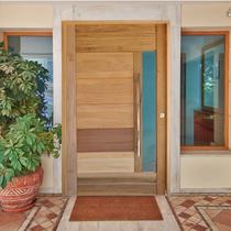 Kit Porta de Madeira Pivotante 210x110cm Batente 14cm Fechadura 803 Rolete Externa 3B Com Visor Hale Esquadrias Kit Porta de Madeira Pivotante 210x110cm Batente 14cm Fechadura 803 Rolete Externa 3B Com Visor Hale Esquadrias