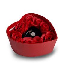 Kit Porta Joias Coração com Colar Pingente Rosas Decorativas Kit Porta Joias Coração com Colar Pingente Rosas Decorativas