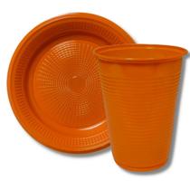 Kit Prato Descartável Laranja 15 cm com 10 unidades e Copo Descartável 200 ml com 50 unidades