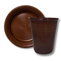 Kit Prato Descartável Marrom 15 cm Com 10 Unidades e 1 Pacote Copo Descartável 200 ml Com 50 Unidades
