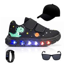 Kit Premium para Meninos com Tênis de Led Dino Leve e Confortável + Boné + Óculos Escuros + Relógio Kit Premium para Meninos com Tênis de Led Dino Leve e Confortável + Boné + Óculos Escuros + Relógio