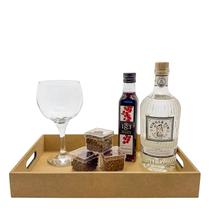Kit Presente Bandeja Gin Single Fin Xarope e Especiarias Kit Presente Bandeja Gin Single Fin Xarope e Especiarias