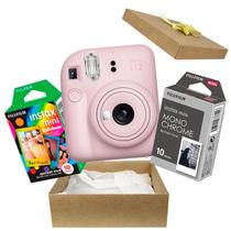 Kit Presente Câmera Instax Mini 12 com Filme Preto Branco + Filme Rainbow Rosa