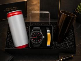 Kit Presente Dia Pais: Relógio Masculino Elegante, Pulseira, Cerveja Premium e Copo Kit Presente Dia Pais: Relógio Masculino Elegante, Pulseira, Cerveja Premium e Copo