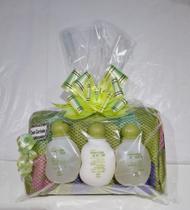 Kit presente Mamãe e Bebê Miniatura natura 50ml com 3 itens e Nécessarie Laço Verde