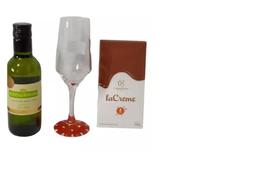 Kit Presente Vinho Branco + Taça + Chocolate - camafheus