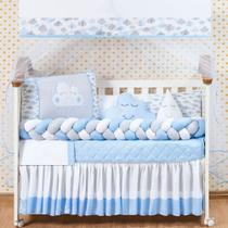 kit protetor de berço nuvem trança 11 peças com mosquiteiro e saia azul claro