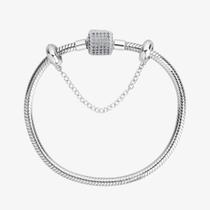 Kit Pulseira de Berloque Tradicional Cravejada e Corrente de Segurança Prata 925 Kit Pulseira de Berloque Tradicional Cravejada e Corrente de Segurança Prata 925