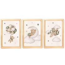 Kit Quadro Quarto Infantil Bebê Urso Aviador Verde Bege Kit Quadro Quarto Infantil Bebê Urso Aviador Verde Bege