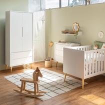 Kit Quarto Theo com Pés Retrô Natural - Berço+ Cômoda 3 Gavetas + Guarda-Roupa 2 Portas - Branco Kit Quarto Theo com Pés Retrô Natural - Berço+ Cômoda 3 Gavetas + Guarda-Roupa 2 Portas - Branco