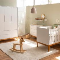 Kit Quarto Theo com Pés Square Mel - Berço + Cômoda 6 Gavetas + Guarda-Roupa 3 Portas - Branco