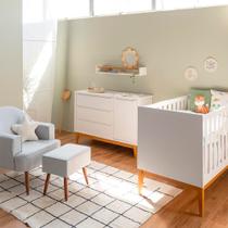 Kit Quarto Theo com Pés Square Mel - Berço Mini Cama + Cômoda 3 Gavetas e 1 Porta + Poltrona de Amamentação Capri com Puff - Branco Kit Quarto Theo com Pés Square Mel - Berço Mini Cama + Cômoda 3 Gavetas e 1 Porta + Poltrona de Amamentação Capri com Puff - Branco
