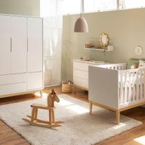 Kit Quarto Theo com Pés Square Natural - Berço Mini Cama + Cômoda 6 Gavetas + Guarda-Roupa 3 Portas - Branco Kit Quarto Theo com Pés Square Natural - Berço Mini Cama + Cômoda 6 Gavetas + Guarda-Roupa 3 Portas - Branco