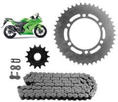 Kit Relação Transmissão Com Retentor Coroa Pinhão Corrente Kawasaki Ninja250 Ninja300 Z300 KMC Gold