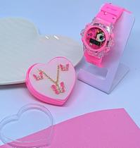 Kit Relógio Digital Pisca Luz Colorido Toca Musica Princesa Disney + Conjunto Colar e Brincos infantil + Caixa Coração