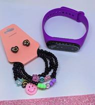 Kit Relógio Infantil Digital Bracelete Prova Agua + Conjunto Pulseiras Infantis Miçangas Coloridas e Brincos Meninas