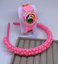 Kit Relógio Infantil Meninas Digital Led Pisca Luz Led Toca Musica Princesas Disney + Tiara de Cabelo Arquinho Pérolas