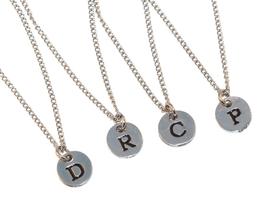 Kit Revenda 4 Colares Inicial Amigas Lembrancinha Níquel Kit Revenda 4 Colares Inicial Amigas Lembrancinha Níquel