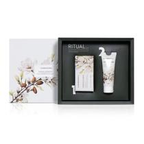 Kit Ritual de Creme Para Mão e Sabonete Flor de Amêndoas Kit Ritual de Creme Para Mão e Sabonete Flor de Amêndoas