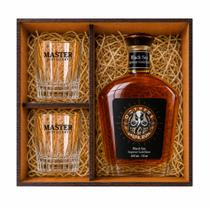 Kit Rum Black Sea + 2 Copos Vegas + caixa Premium Presenteável