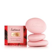 Kit Sabonete Em Barra Eudora Instance Frutas Vermelhas 3 Unidades 85g