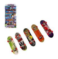 KIt skate de dedo com rodas de ferro, licha e 5 peças.