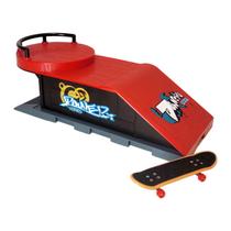 Kit Skate Park Dedo Fingerboard Com Pista Rampa E Acessórios DMT6686