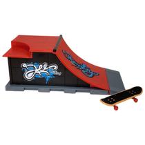 Kit Skate Park Dedo Fingerboard Com Pista Rampa E Acessórios DMT6686