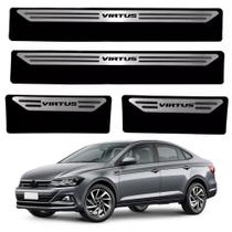 Kit Soleira Em Aço Inox Baixo Relevo Volkswagen Virtus todos os anos Kit Soleira Em Aço Inox Baixo Relevo Volkswagen Virtus todos os anos