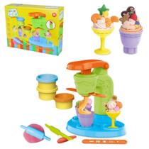 Kit Sorveteria Infantil com Massinha de Modelar, Taças e Moldes Kit Sorveteria Infantil com Massinha de Modelar, Taças e Moldes