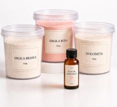 Kit Spa Para Casal Dia dos Namorados Argila branca Argila rosa Dolomita clareadora e óleo de morango relaxante Kit Spa Para Casal Dia dos Namorados Argila branca Argila rosa Dolomita clareadora e óleo de morango relaxante