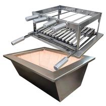 Kit Suporte Grelha Argentina E 4 Espetos Braseiro 60x50cm Kit Suporte Grelha Argentina E 4 Espetos Braseiro 60x50cm