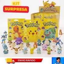 Kit Surpresa Personagem Anime Premium com Minifiguras Cartas RPG Colecionáveis Miniaturas Bichinhos Coloridos Fofinhos Sortidos e Cards Ilustrados Kit Surpresa Personagem Anime Premium com Minifiguras Cartas RPG Colecionáveis Miniaturas Bichinhos Coloridos Fofinhos Sortidos e Cards Ilustrados