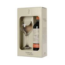 Kit Tempos de Góes Tinto Cabernet Sauvignon Suave 750Ml com 1 Taça Kit Tempos de Góes Tinto Cabernet Sauvignon Suave 750Ml com 1 Taça
