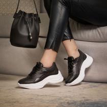 Kit Tênis Feminino Preto Sneaker Chunky Sola Alta E Bolsa Saco Transversal